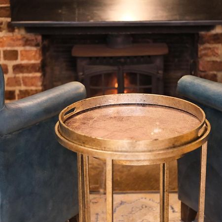 The Crown Inn Dial Post Horsham Extérieur photo